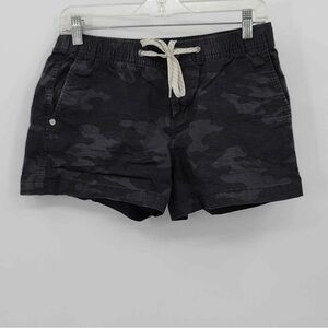 Vuori Ripstop Women's Camo Short Size Large Black Camo Shorts